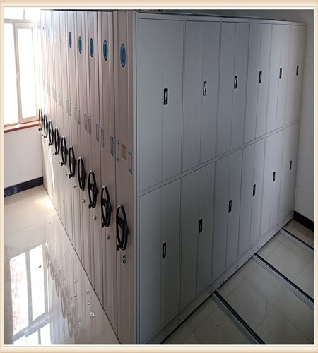 AG亚娱集团官方_刘谦新交小十岁富家千金王希怡 女友是模特(图2) AG亚娱集团