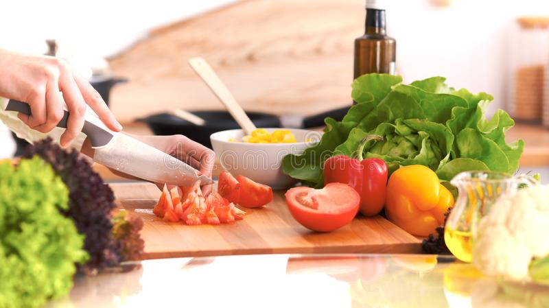 ‘AG亚娱集团官方’宣萱与相恋两年男友分手 温碧霞老公背景不一般(图3) AG亚娱集团