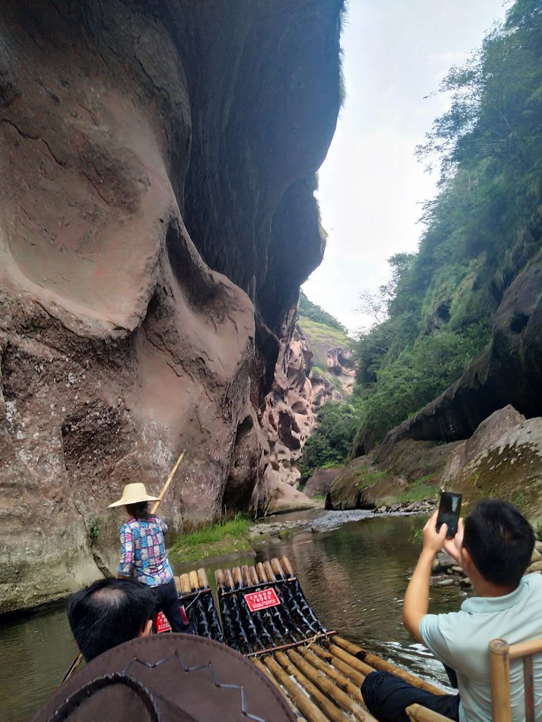 陈小春妻管严 婚后不敢再偷瞟美女_AG亚娱集团官方(图4) ag亚娱官网