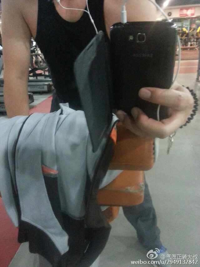 樊少皇不受“抛弃妻子”流言干扰 为新欢庆生-AG亚娱集团官方(图2) ag亚娱官网