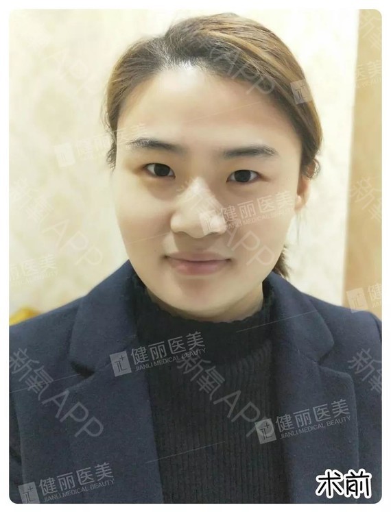 AG亚娱集团-经开实小第三周云端升旗仪式:感恩有你,战“疫”雷锋(图1) AG亚娱集团官方